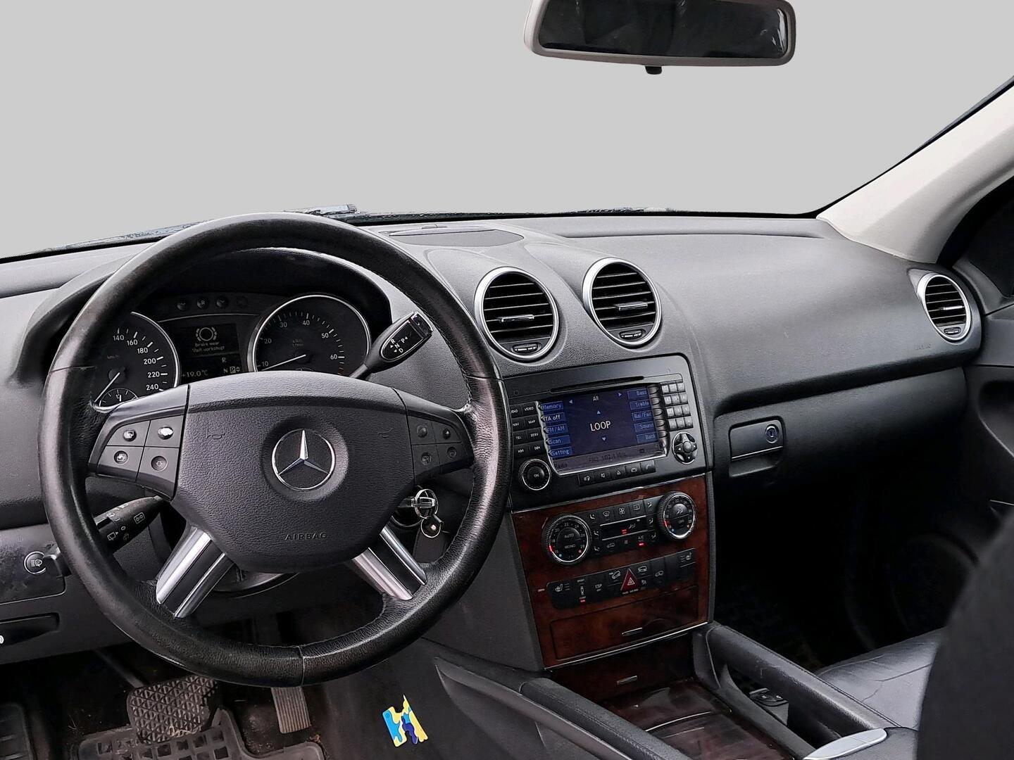 MERCEDES-BENZ ML 2005
