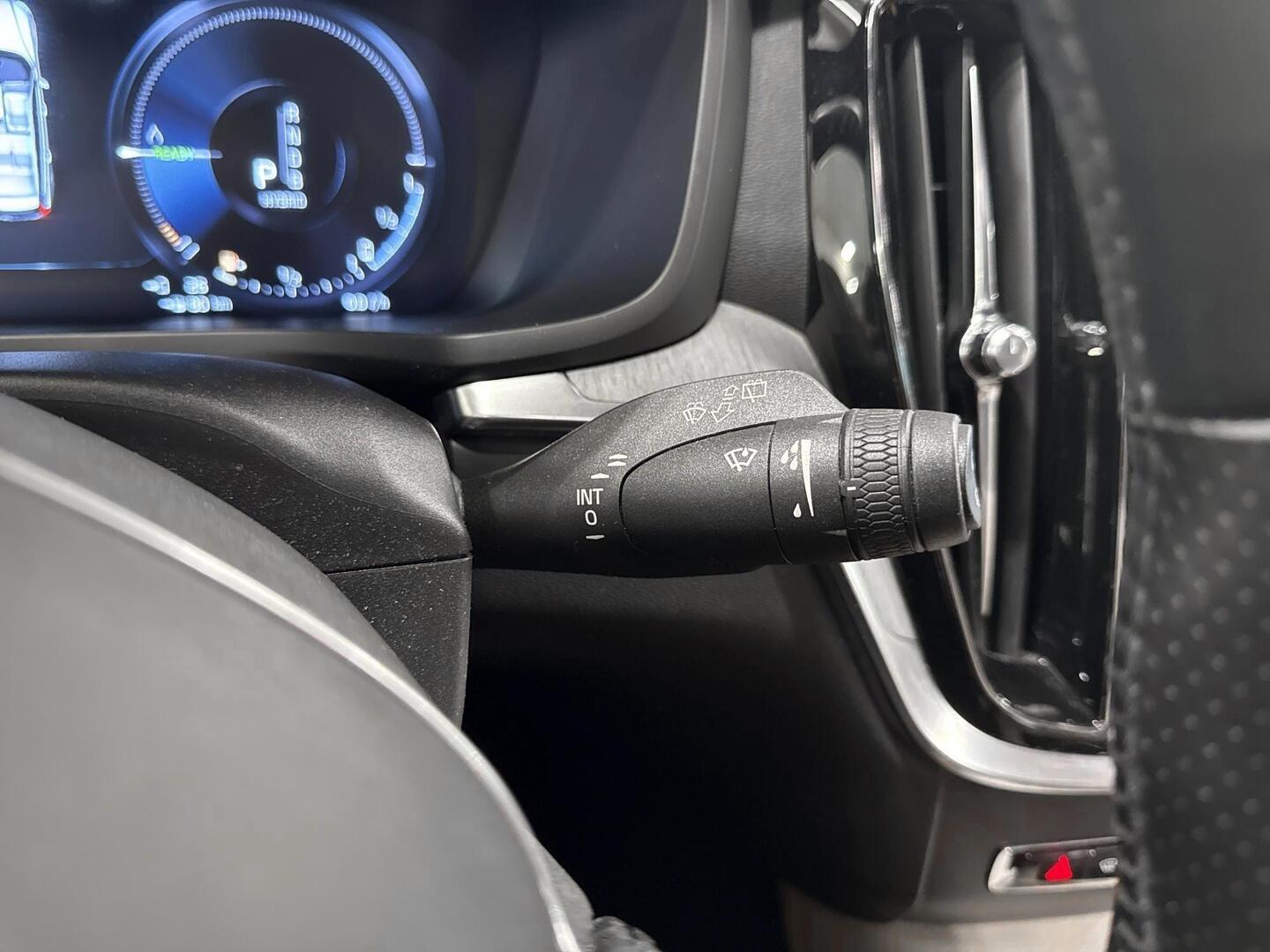 VOLVO V60 2019