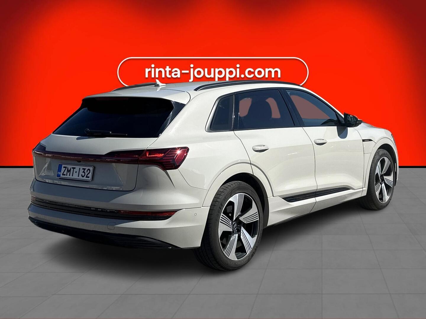AUDI e-tron 2019