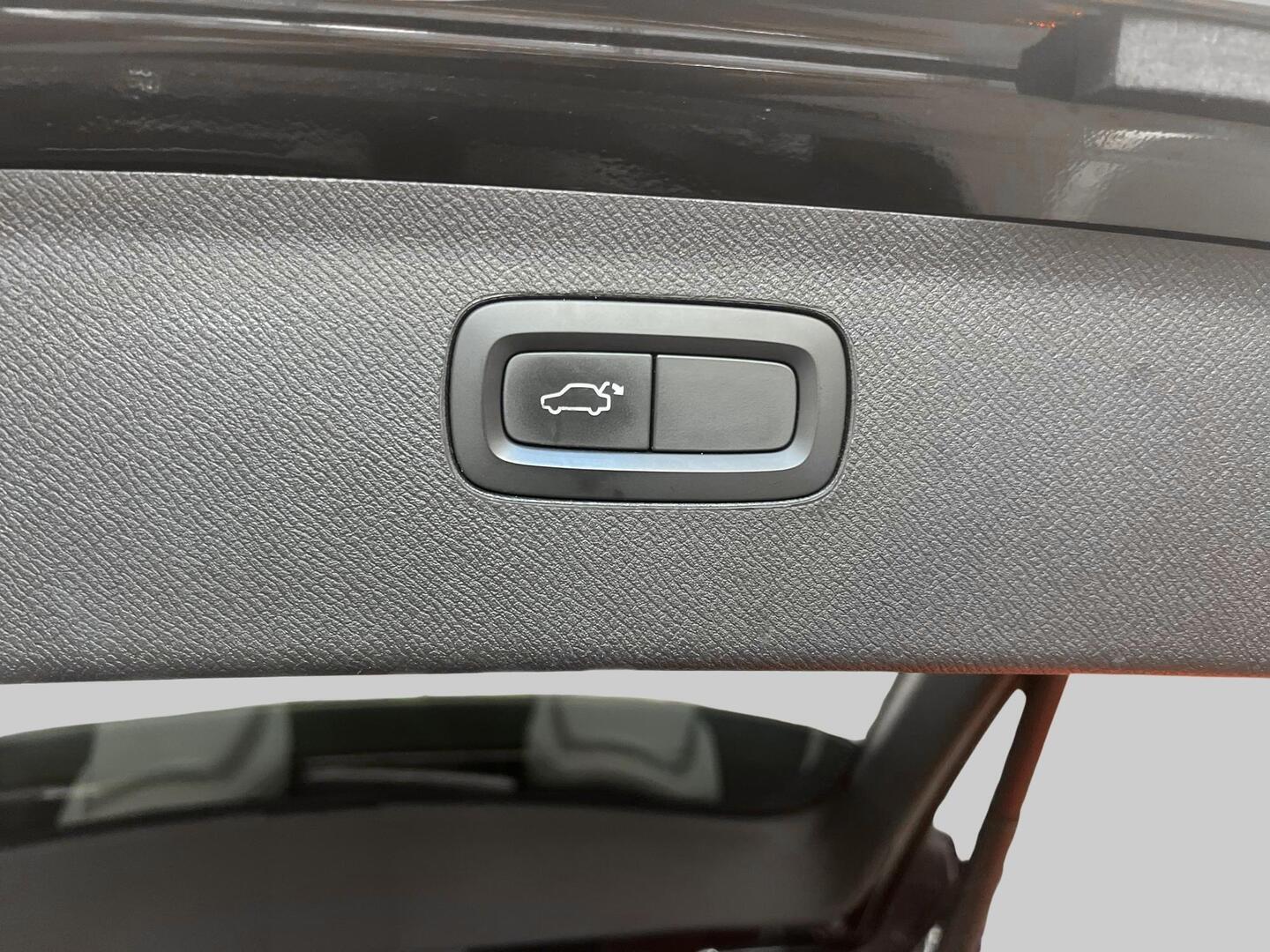 VOLVO XC90 2016