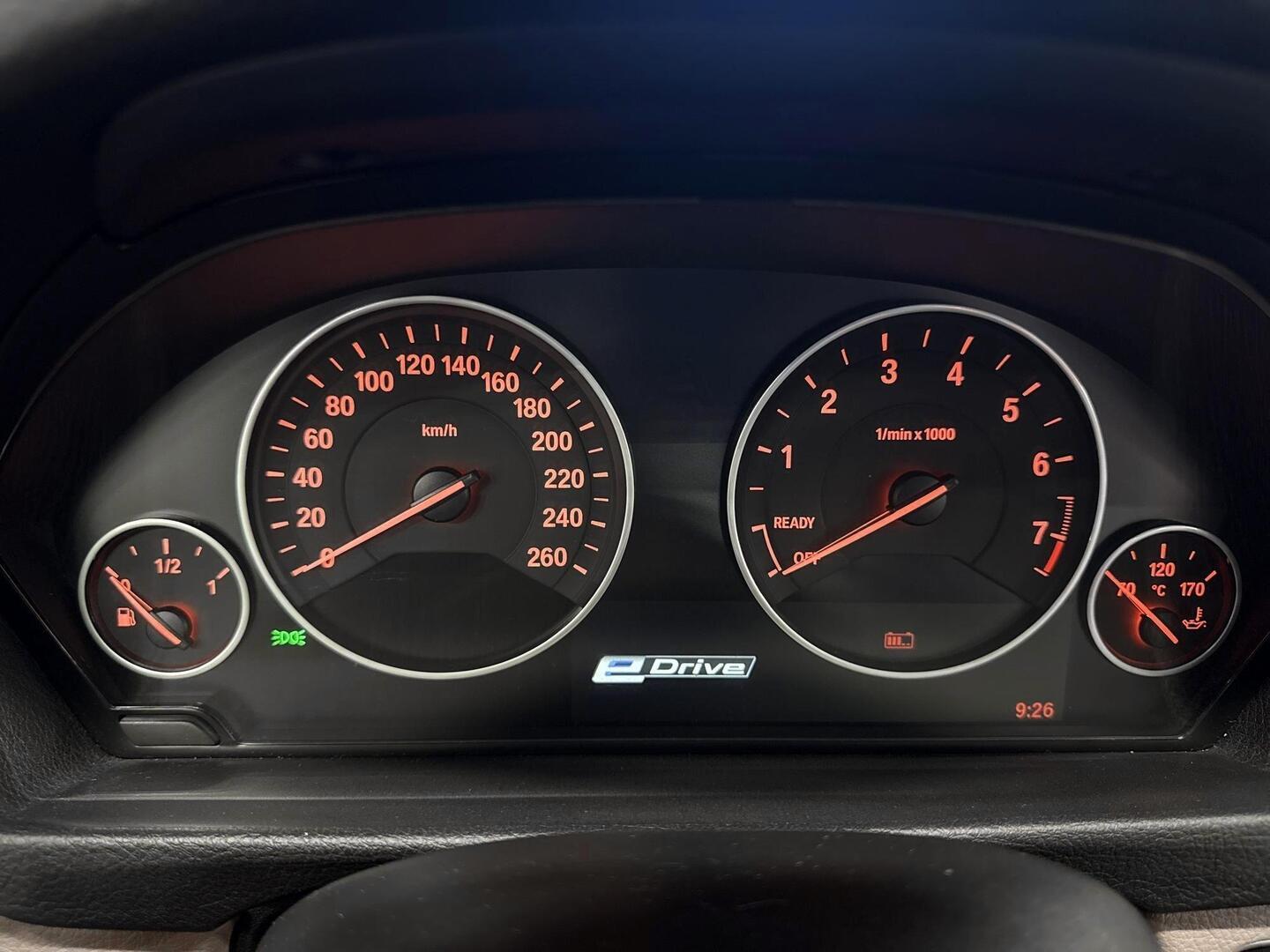 BMW 330 2016