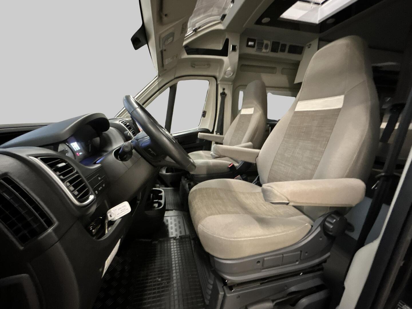 PÖSSL SUMMIT 640 PRIME 2022