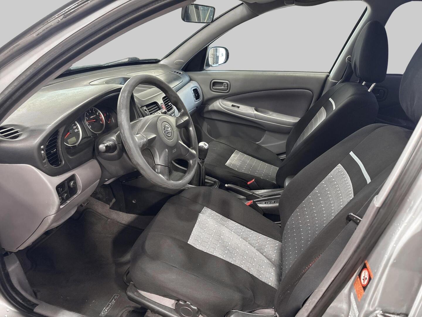 NISSAN Almera 2003