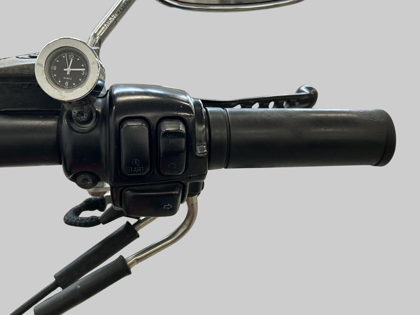 HARLEY-DAVIDSON DYNA 2008