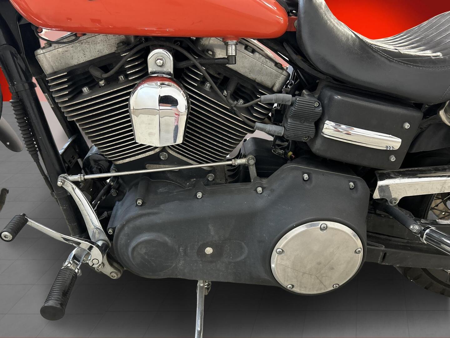 HARLEY-DAVIDSON DYNA 2008