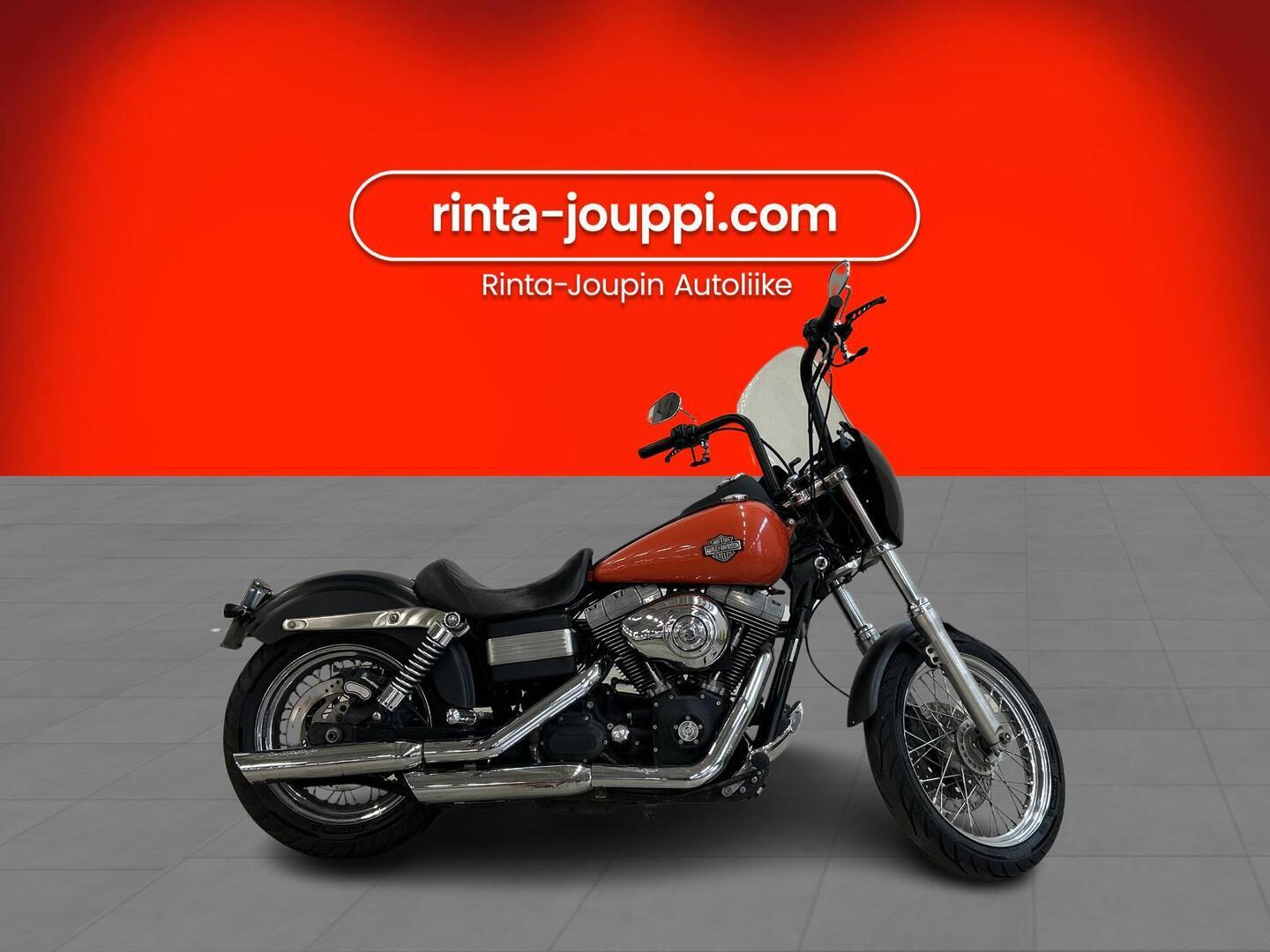 HARLEY-DAVIDSON DYNA 2008