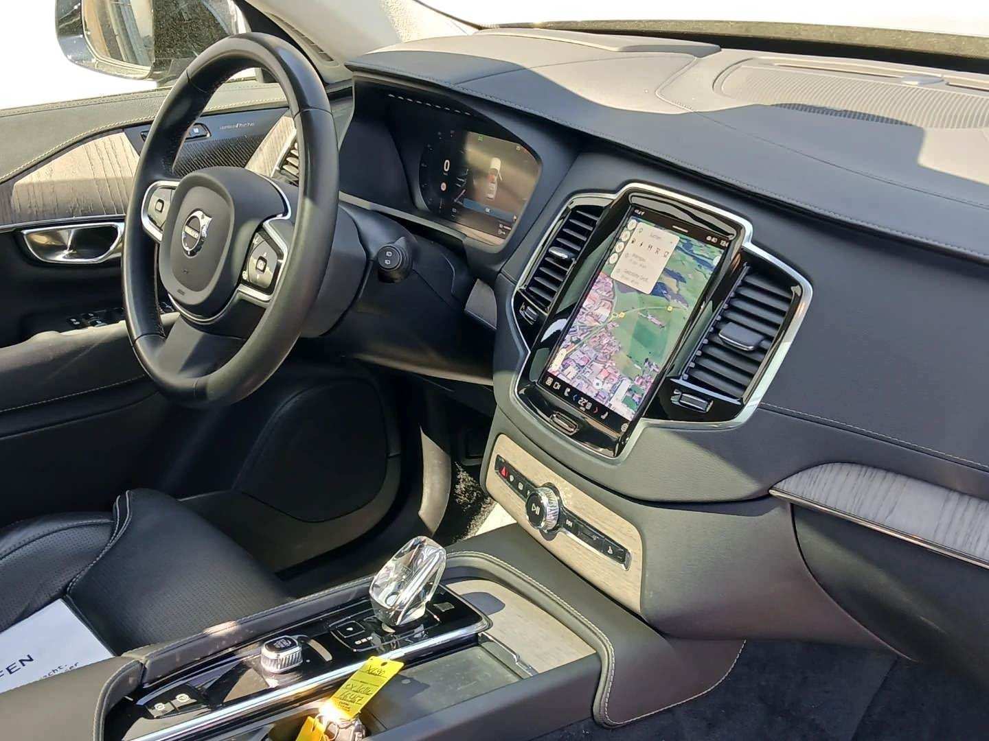 VOLVO XC90 2023