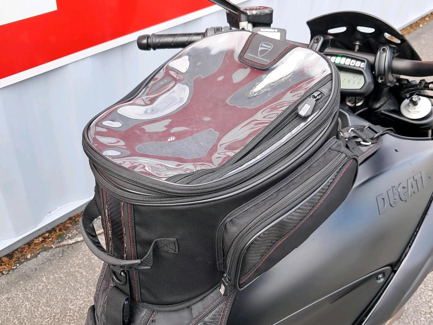 DUCATI Diavel 2015
