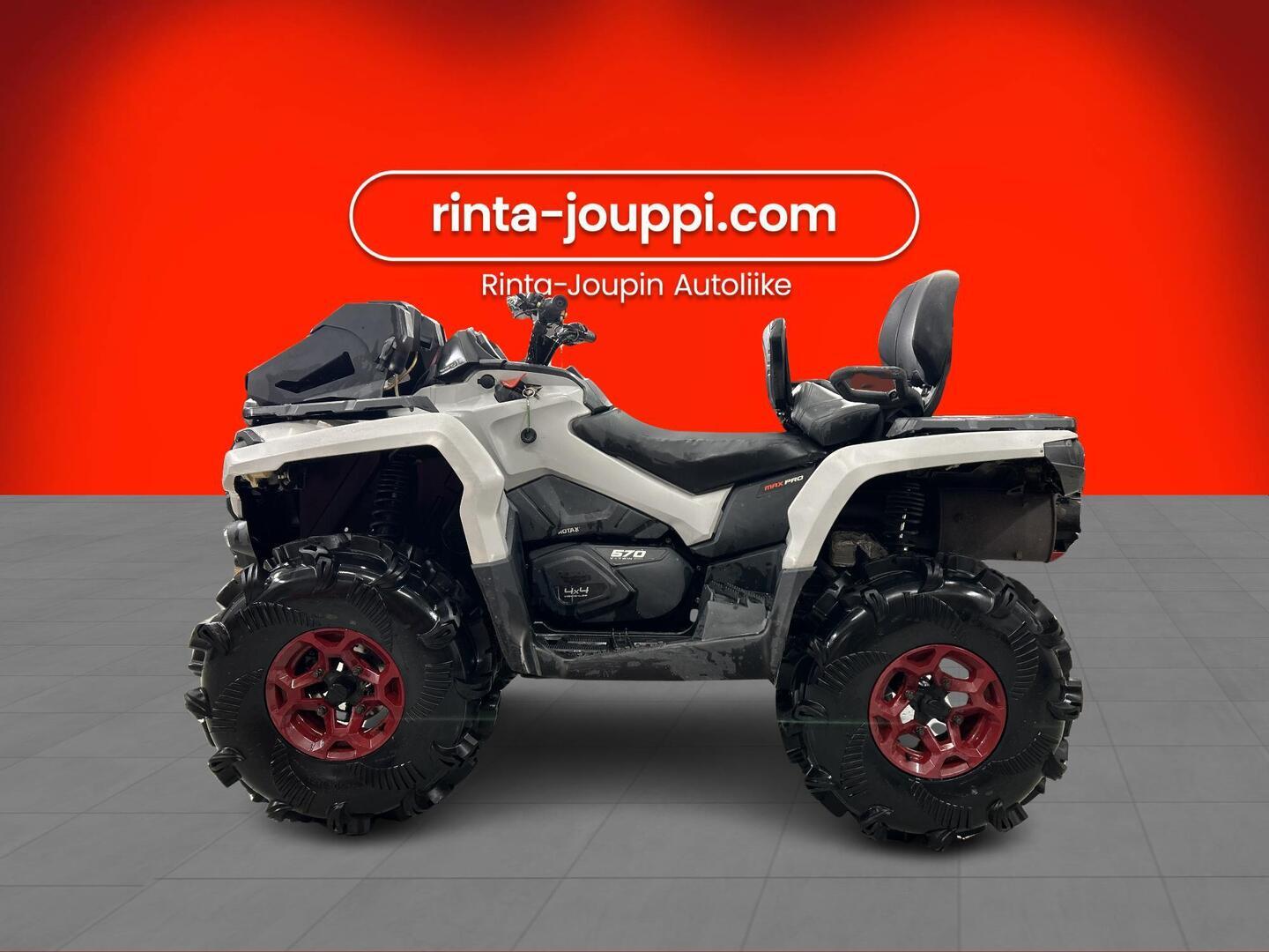 CAN-AM OUTLANDER MAX 2017