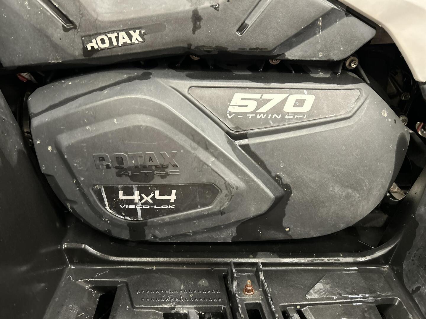 CAN-AM OUTLANDER MAX 2017