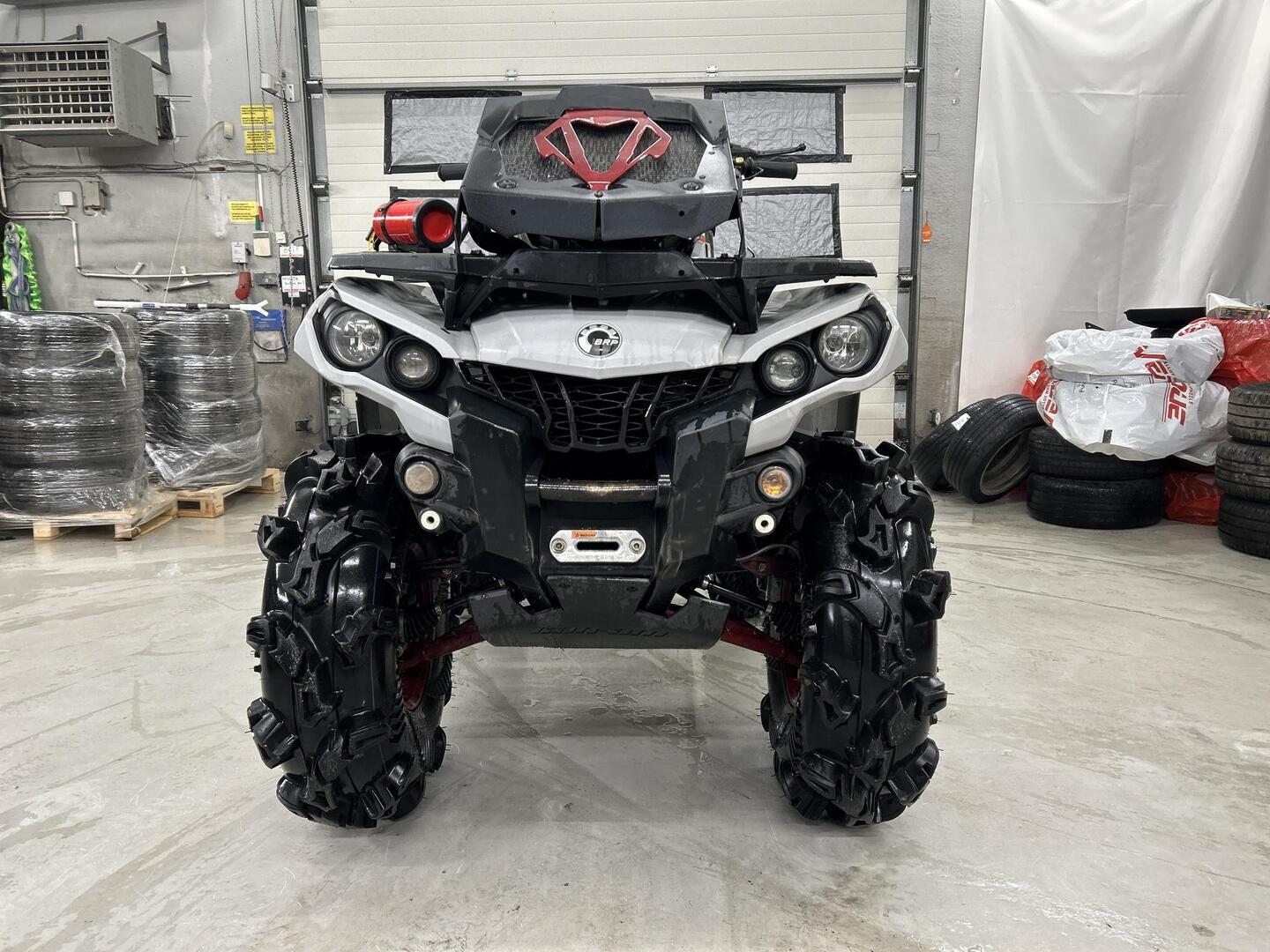 CAN-AM OUTLANDER MAX 2017