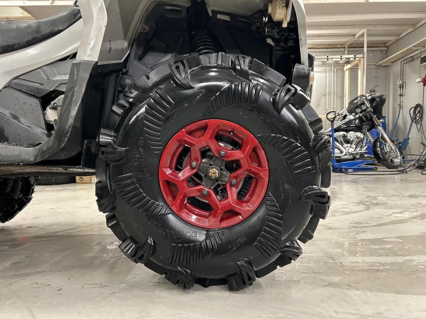 CAN-AM OUTLANDER MAX 2017