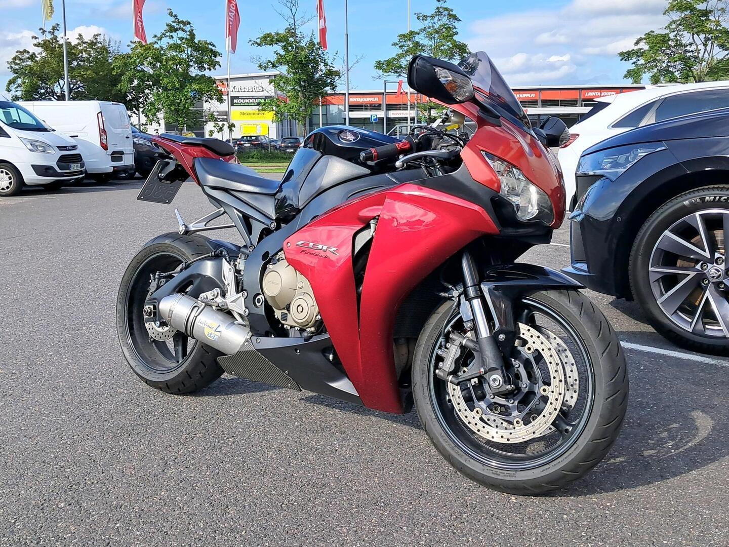 HONDA CBR 2009