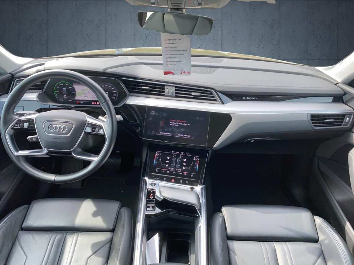 AUDI e-tron 2021