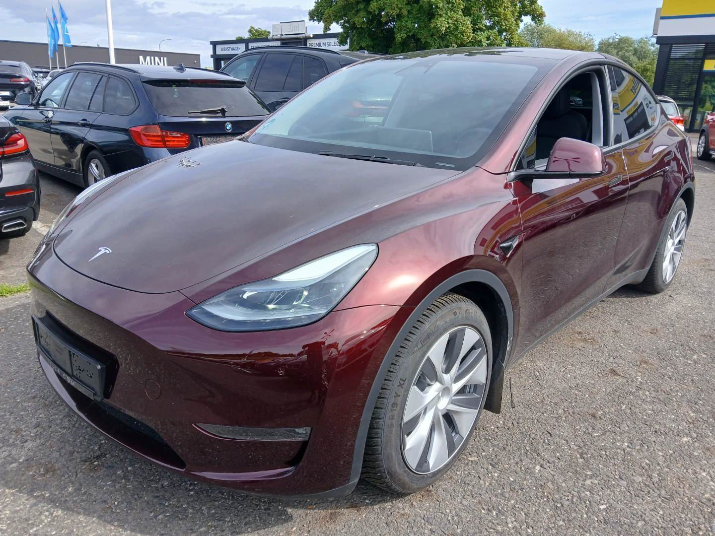 TESLA MODEL Y 2024