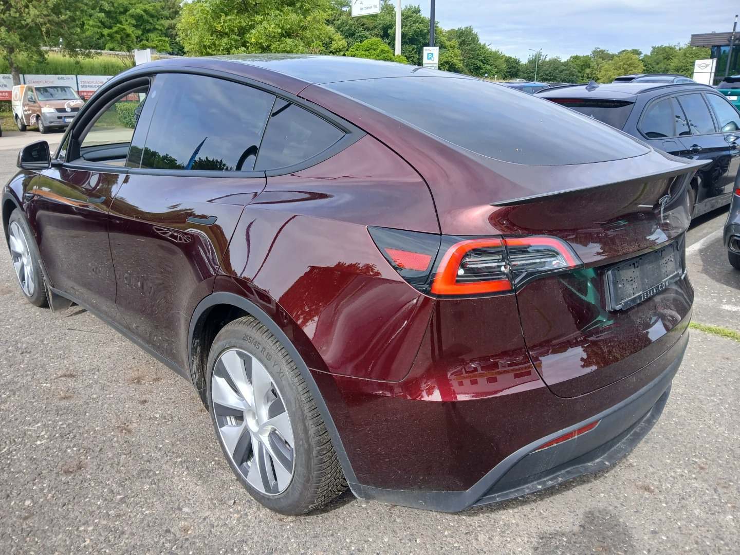 TESLA MODEL Y 2024
