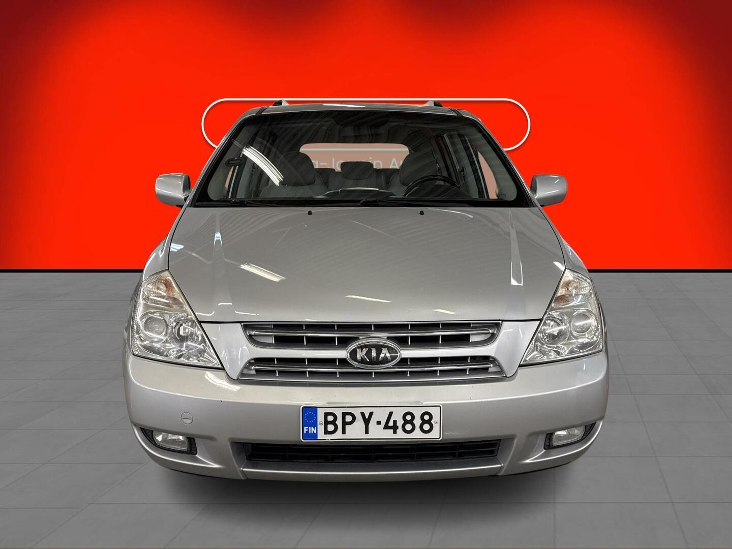 KIA Carnival 2010