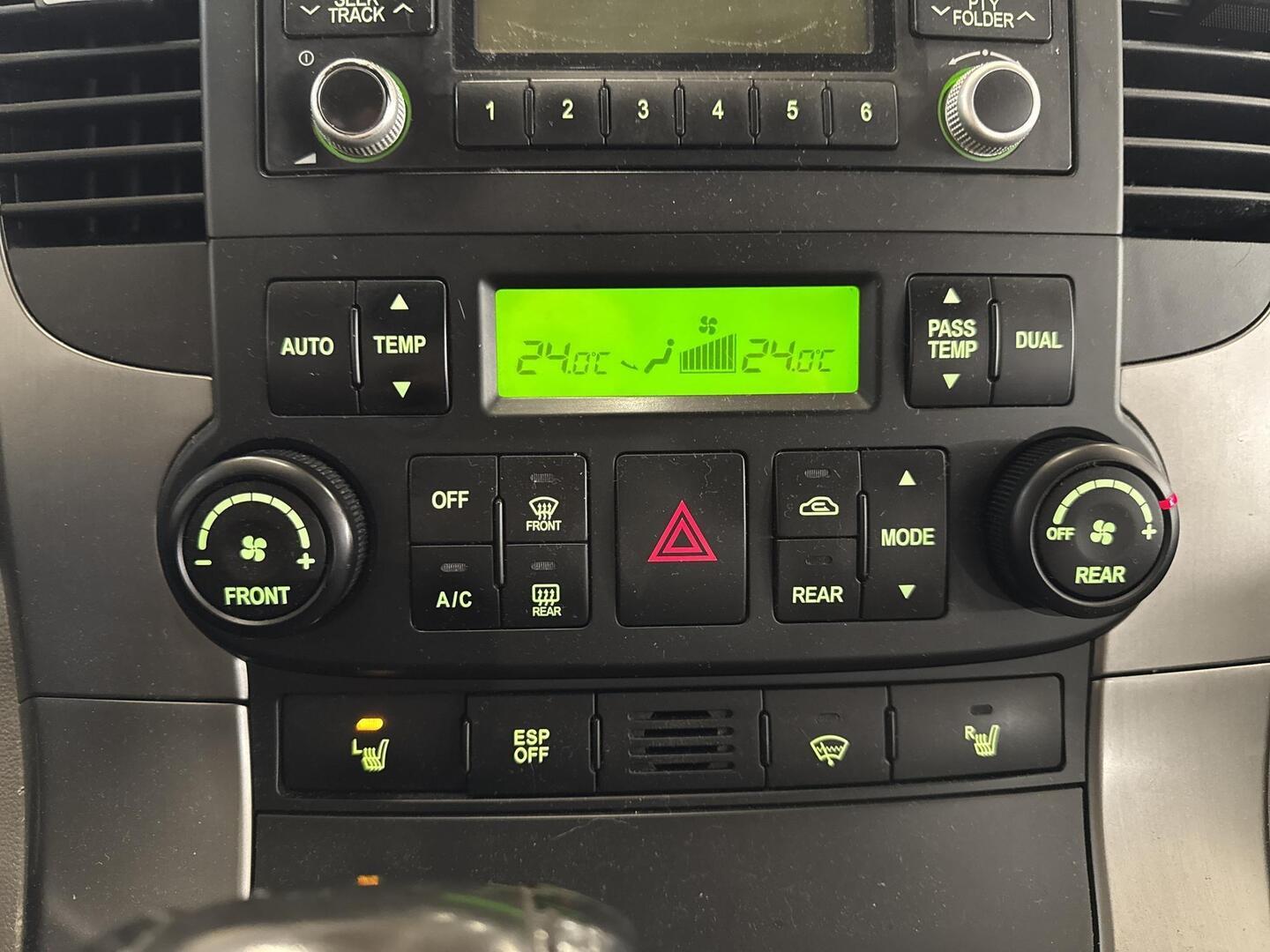 KIA Carnival 2010