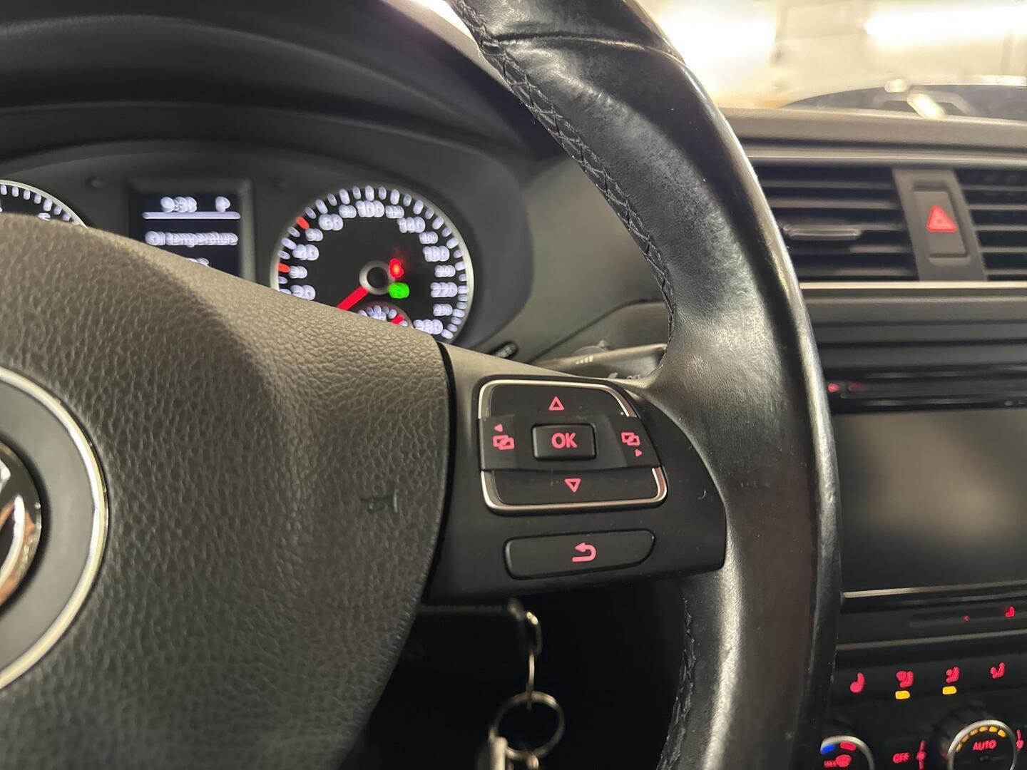 VOLKSWAGEN Jetta 2014