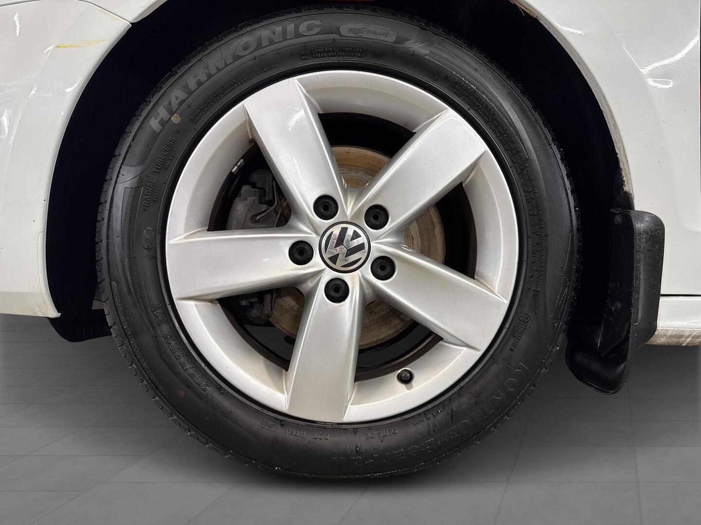 VOLKSWAGEN Jetta 2014