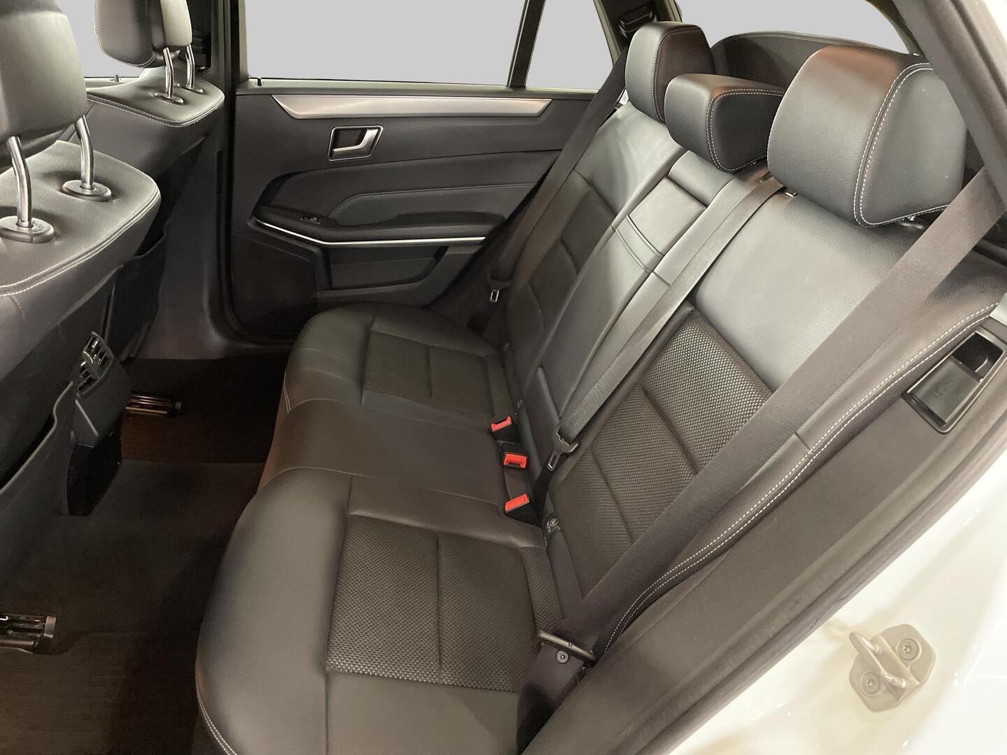 MERCEDES-BENZ E 2015