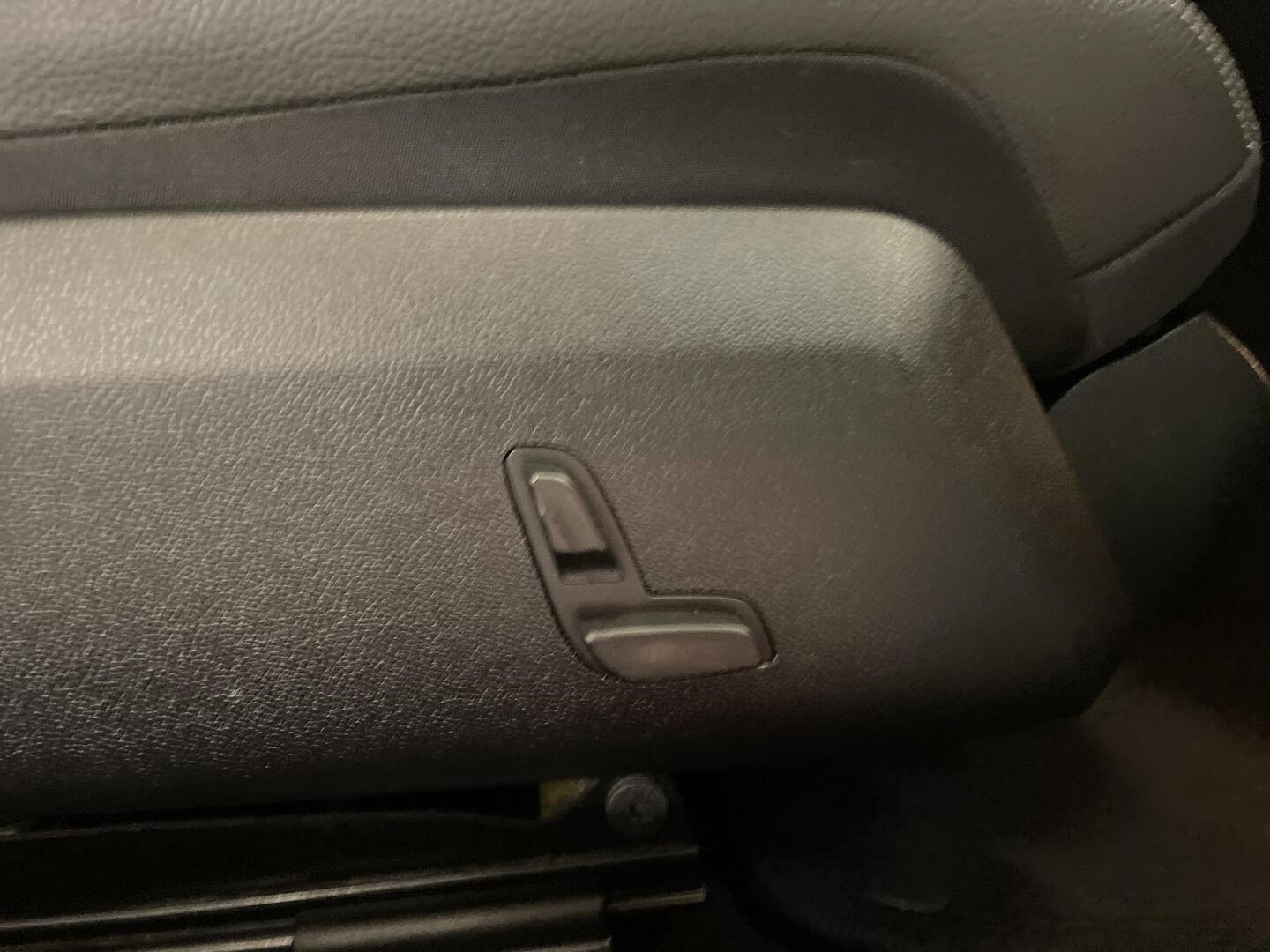 MERCEDES-BENZ E 2015