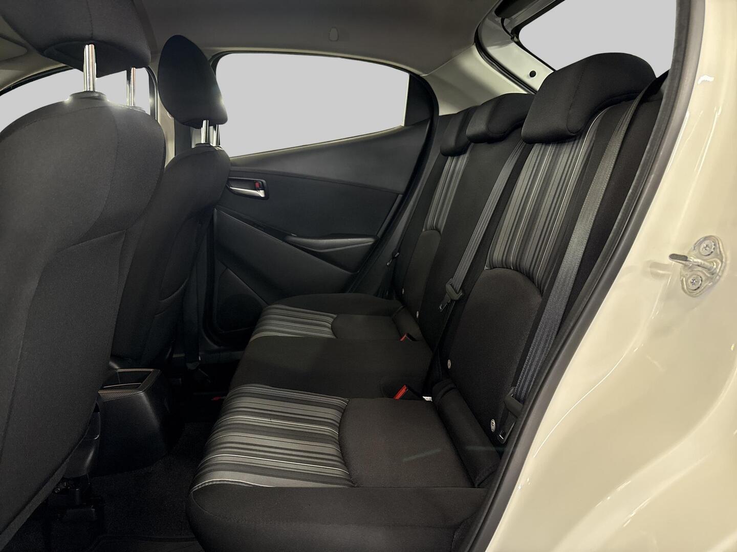 MAZDA 2 2019