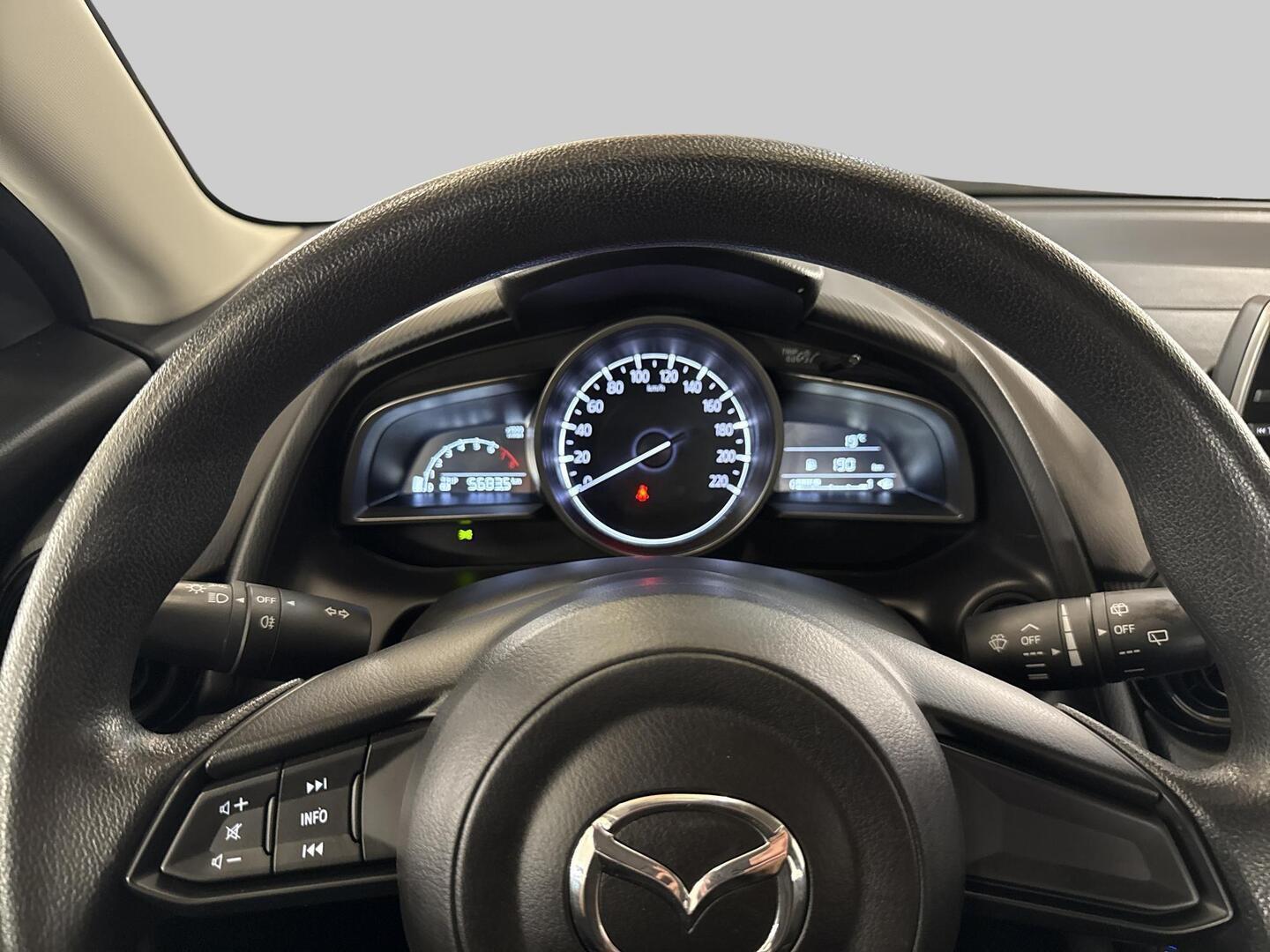 MAZDA 2 2019