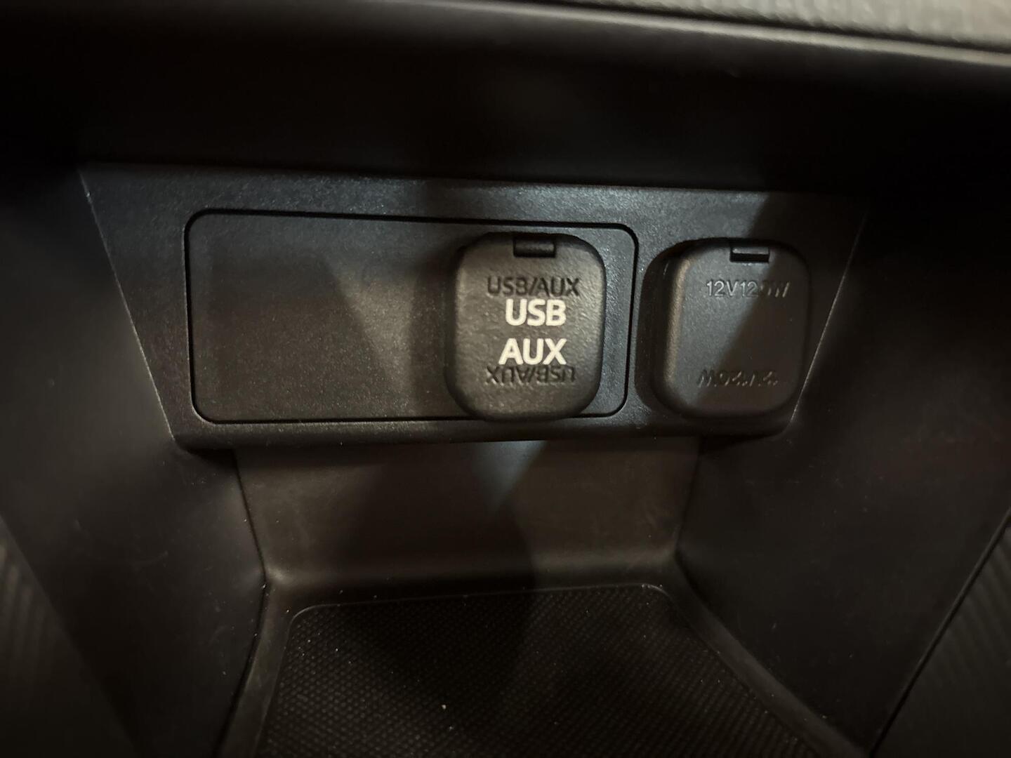 MAZDA 2 2019