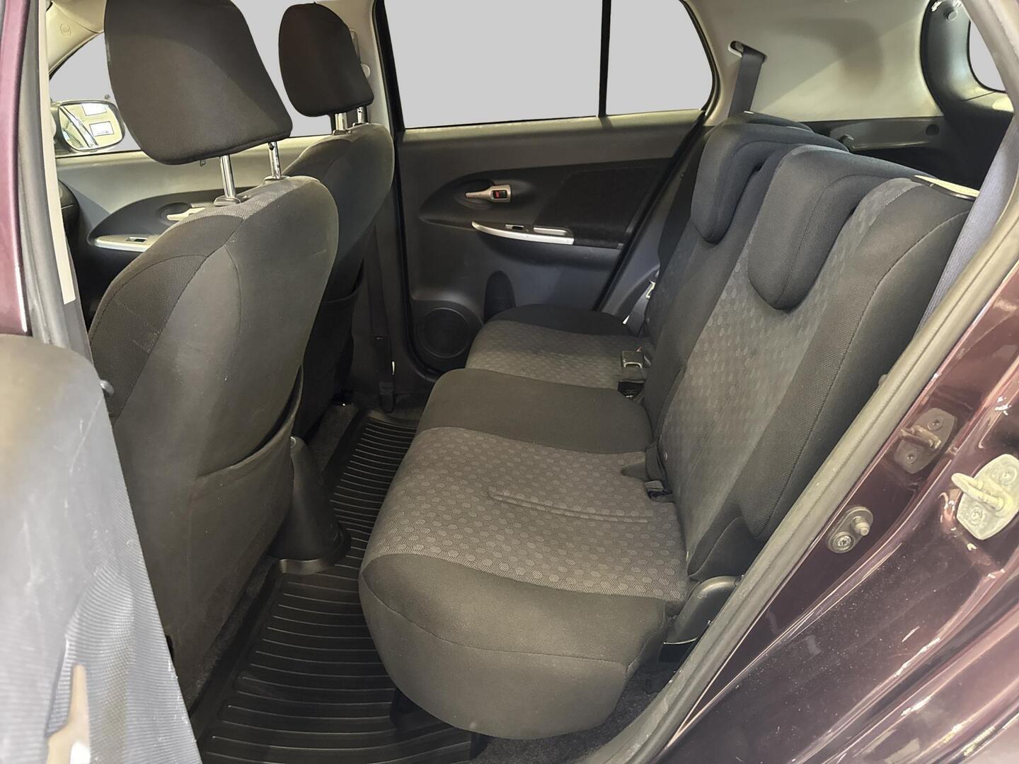 TOYOTA Urban Cruiser 2009