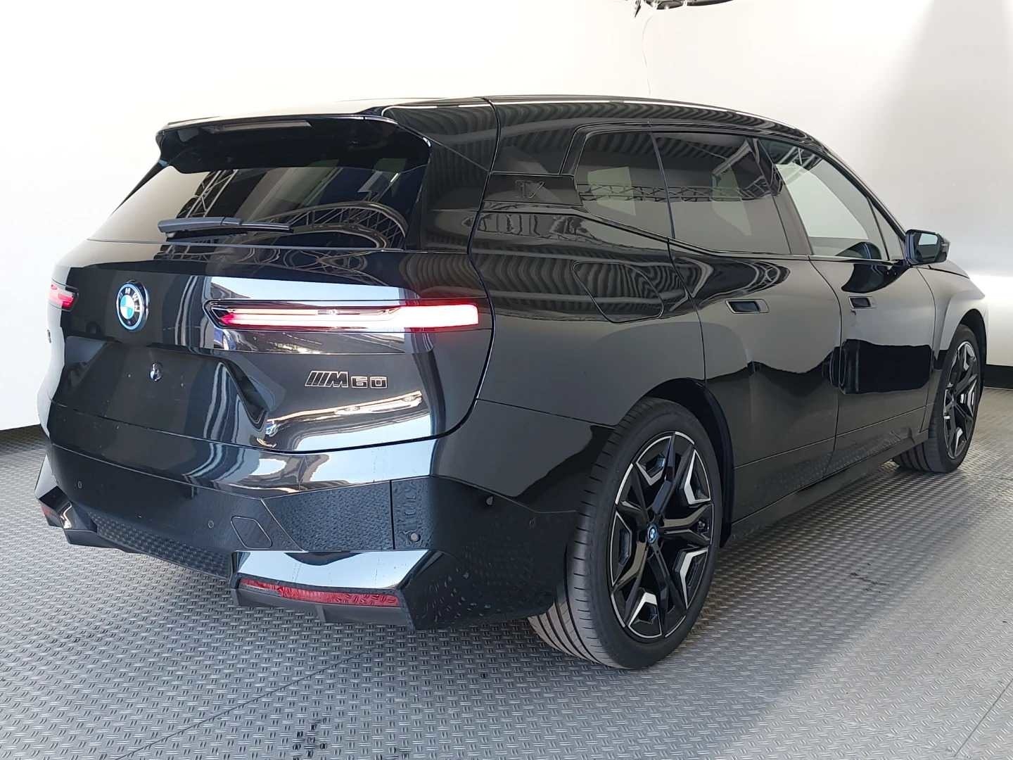 BMW IX M60 2023