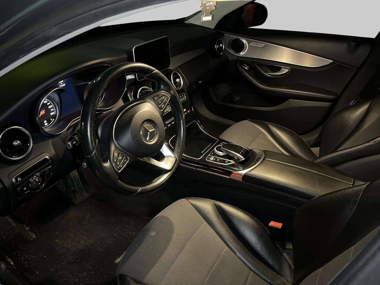 MERCEDES-BENZ C 2015