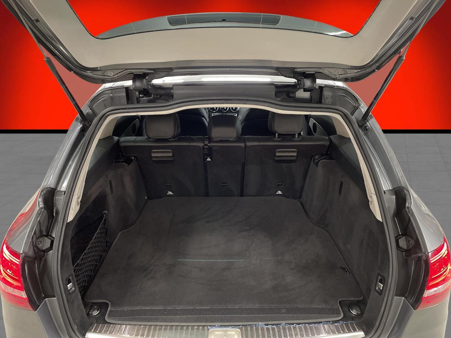 MERCEDES-BENZ C 2017