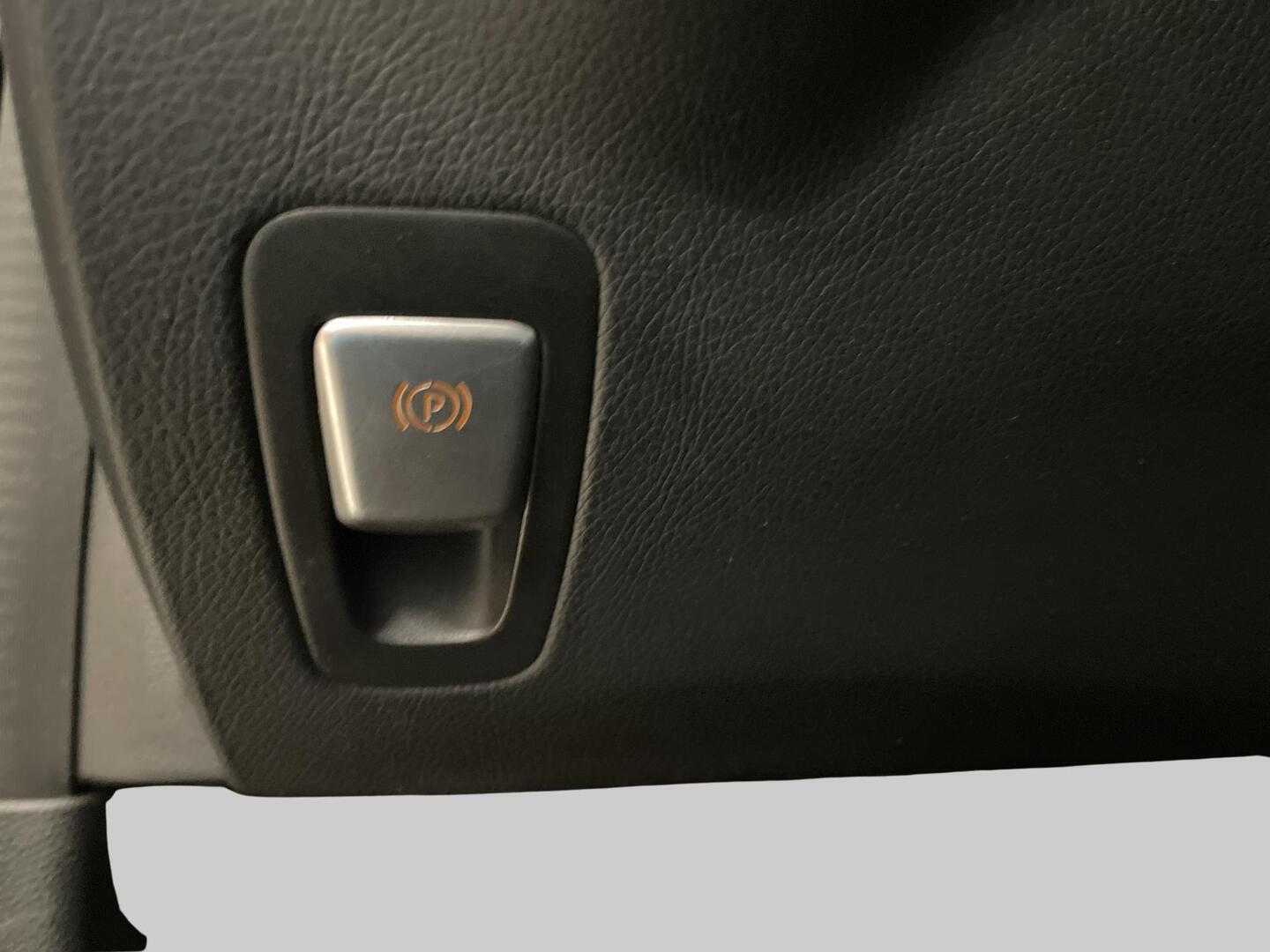 MERCEDES-BENZ C 2017