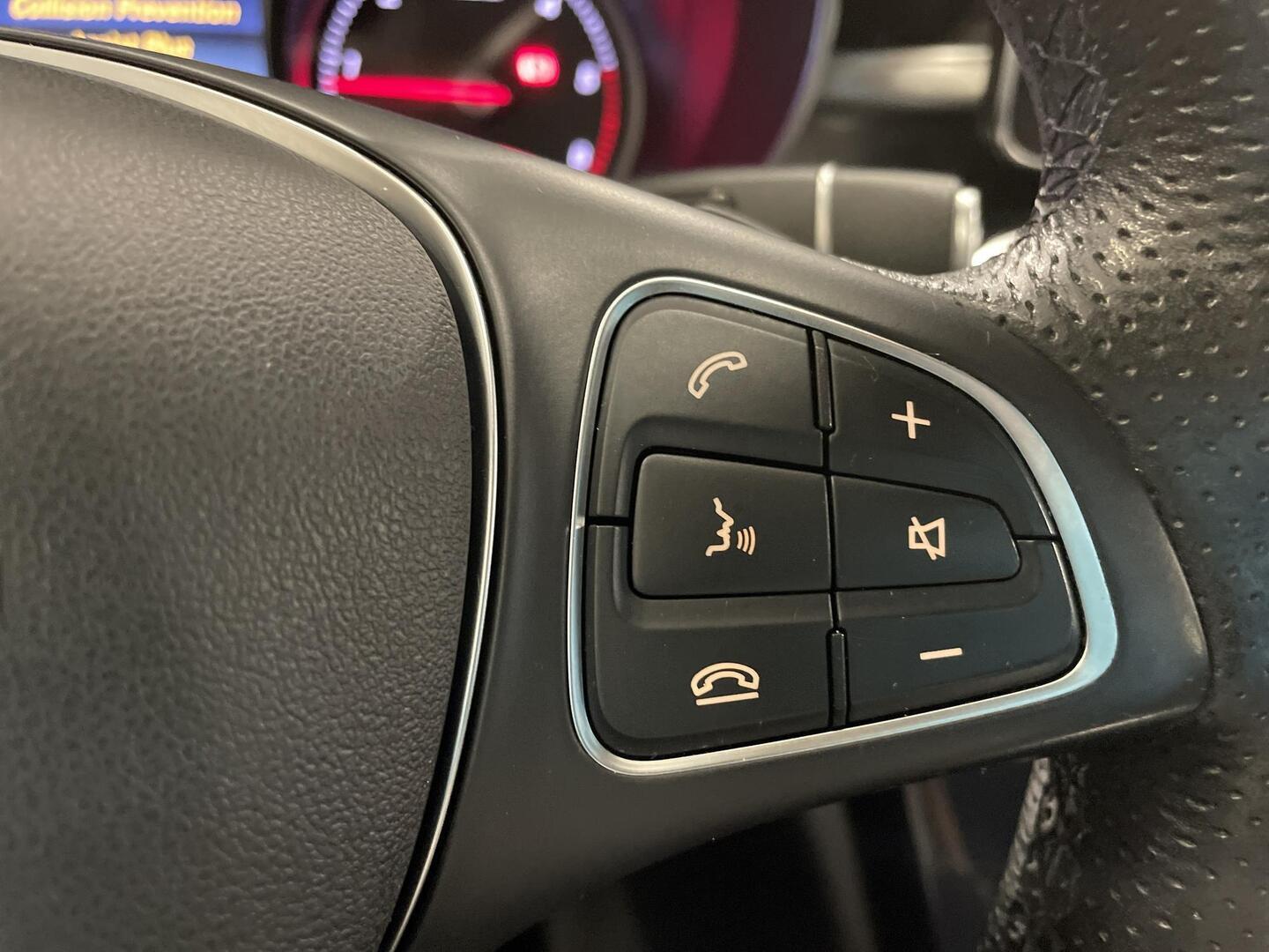 MERCEDES-BENZ C 2017