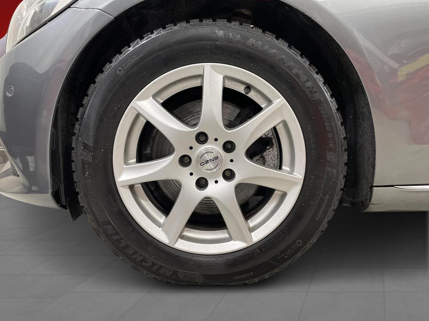 MERCEDES-BENZ C 2017