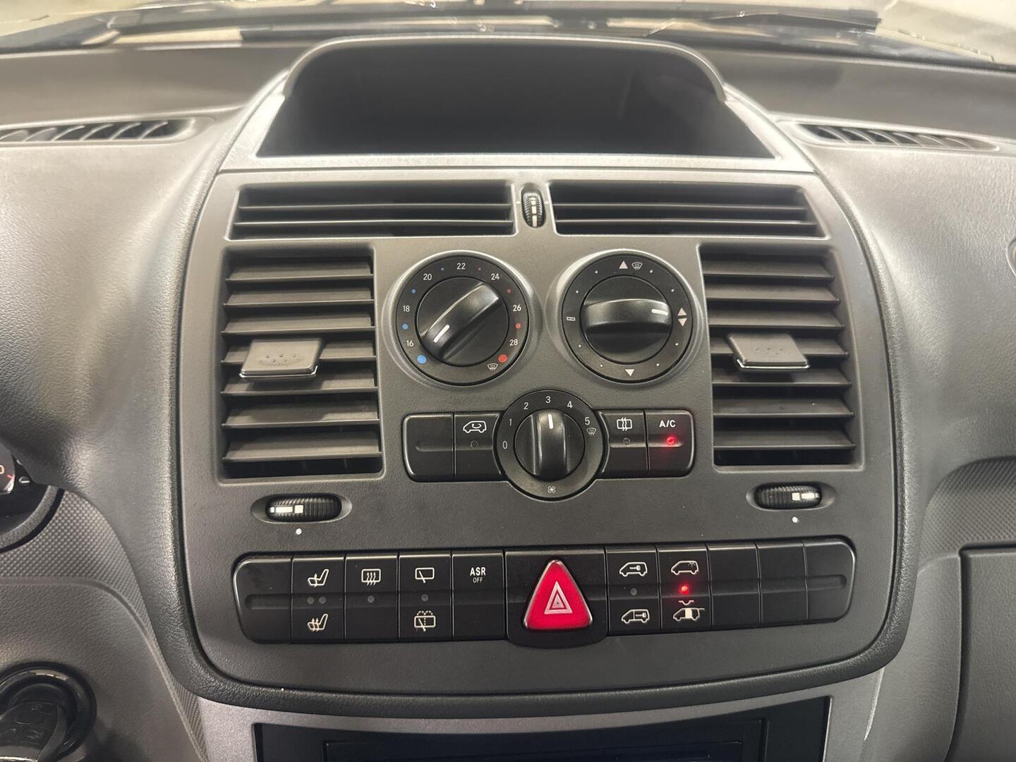 MERCEDES-BENZ Vito 2011