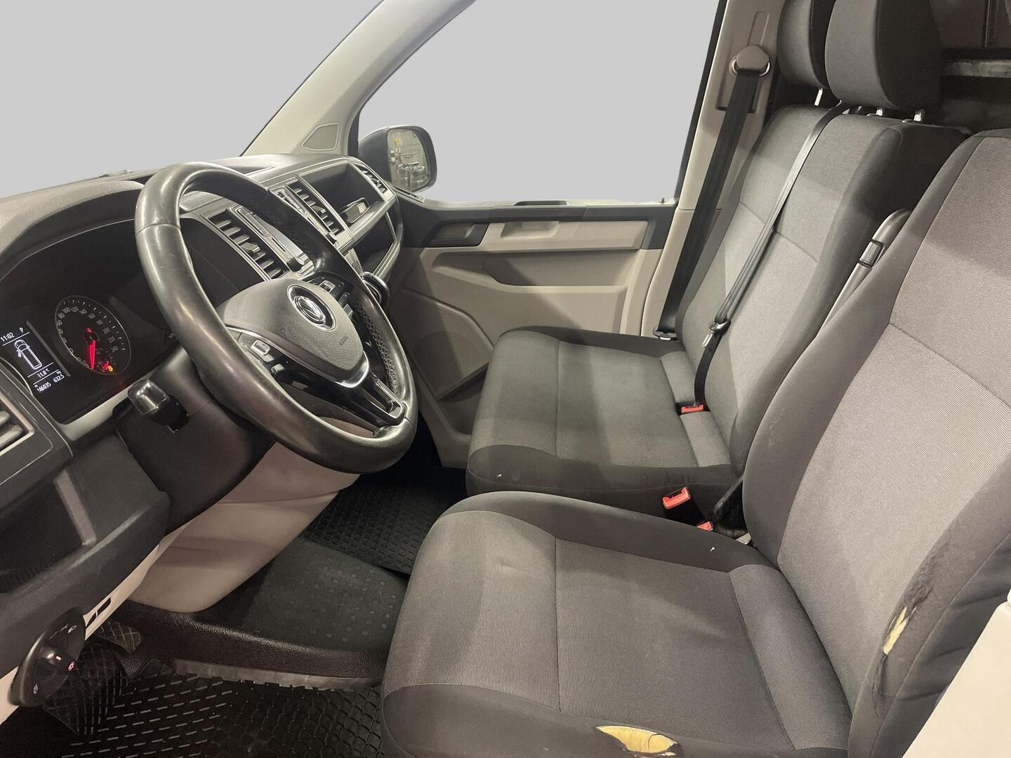 VOLKSWAGEN Transporter 2016