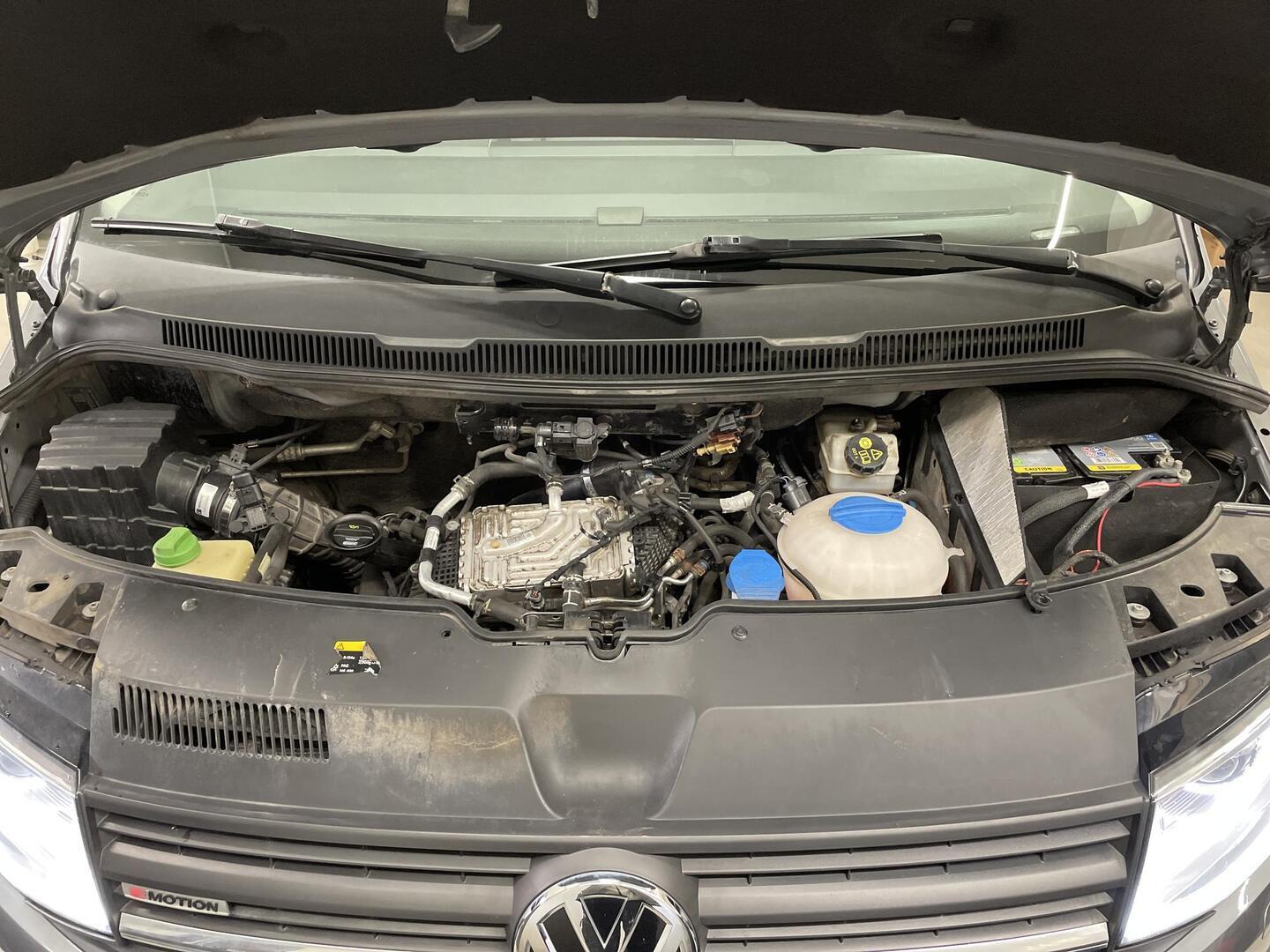 VOLKSWAGEN Transporter 2016