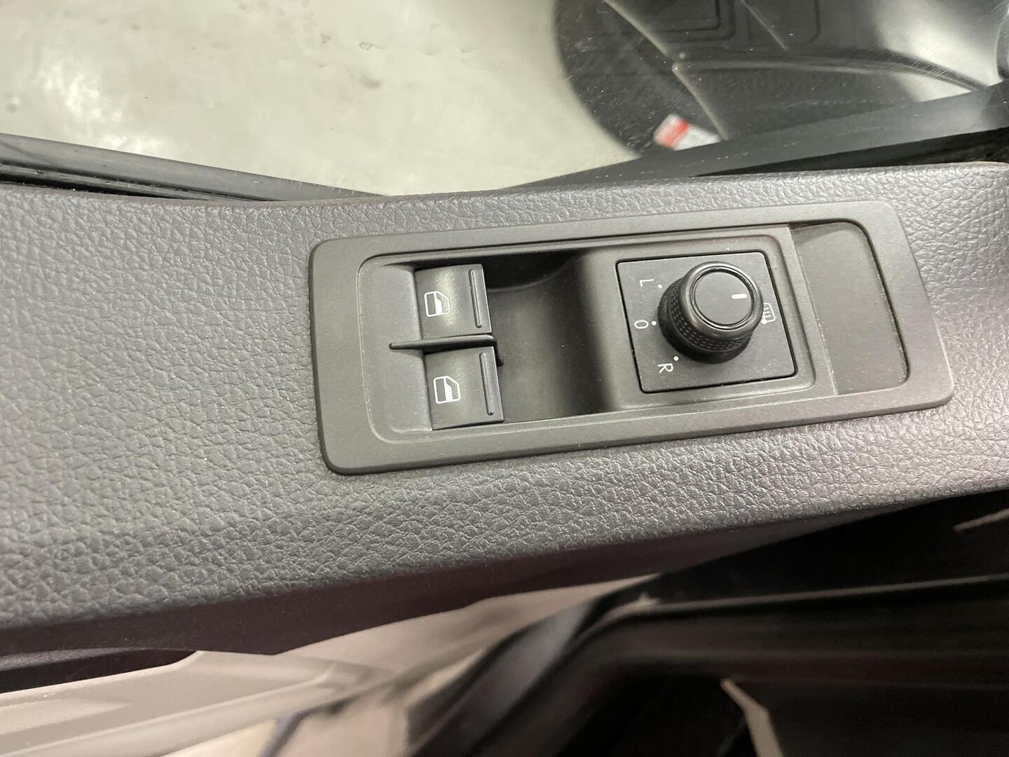 VOLKSWAGEN Transporter 2016