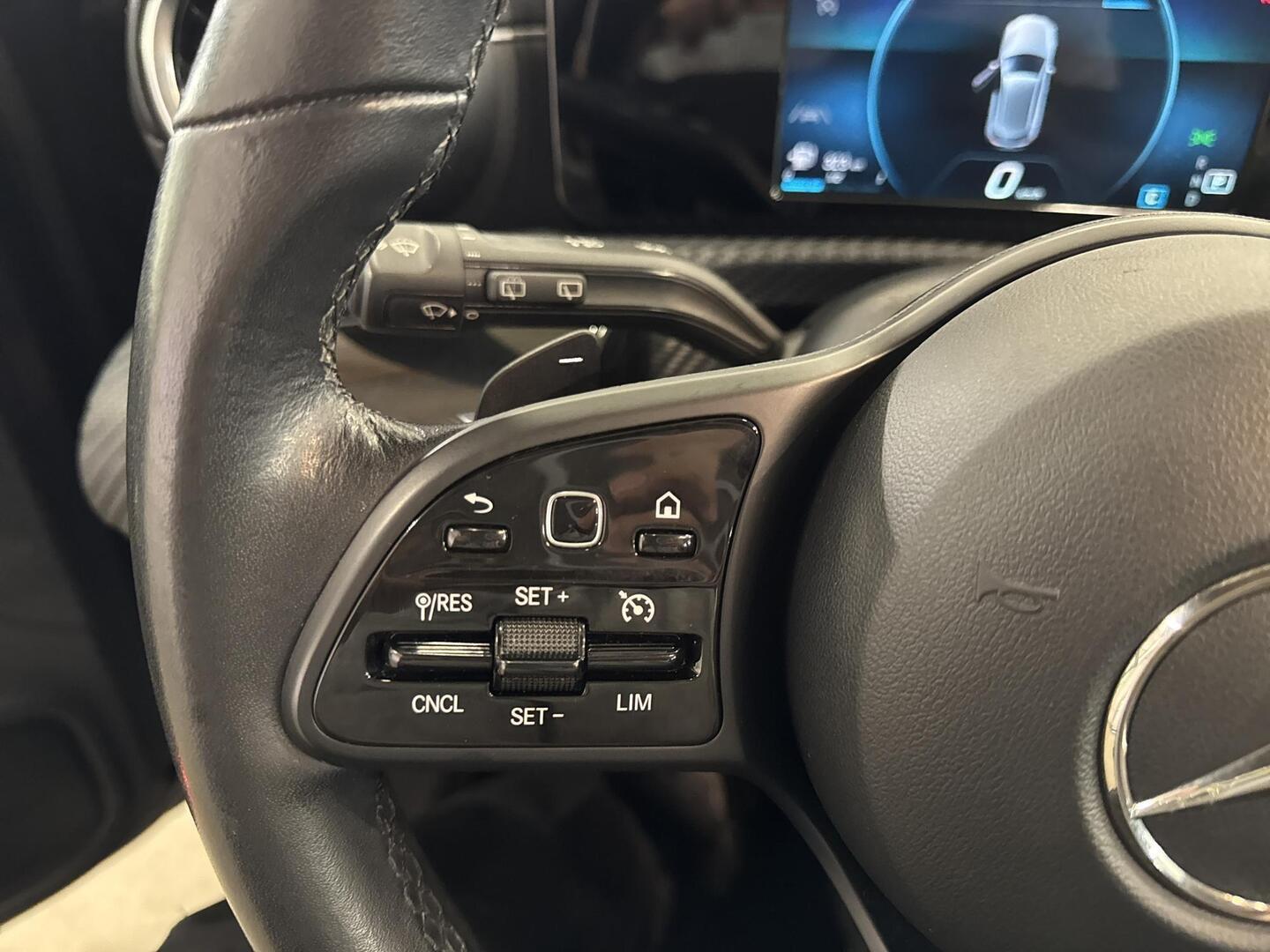 MERCEDES-BENZ A 2019