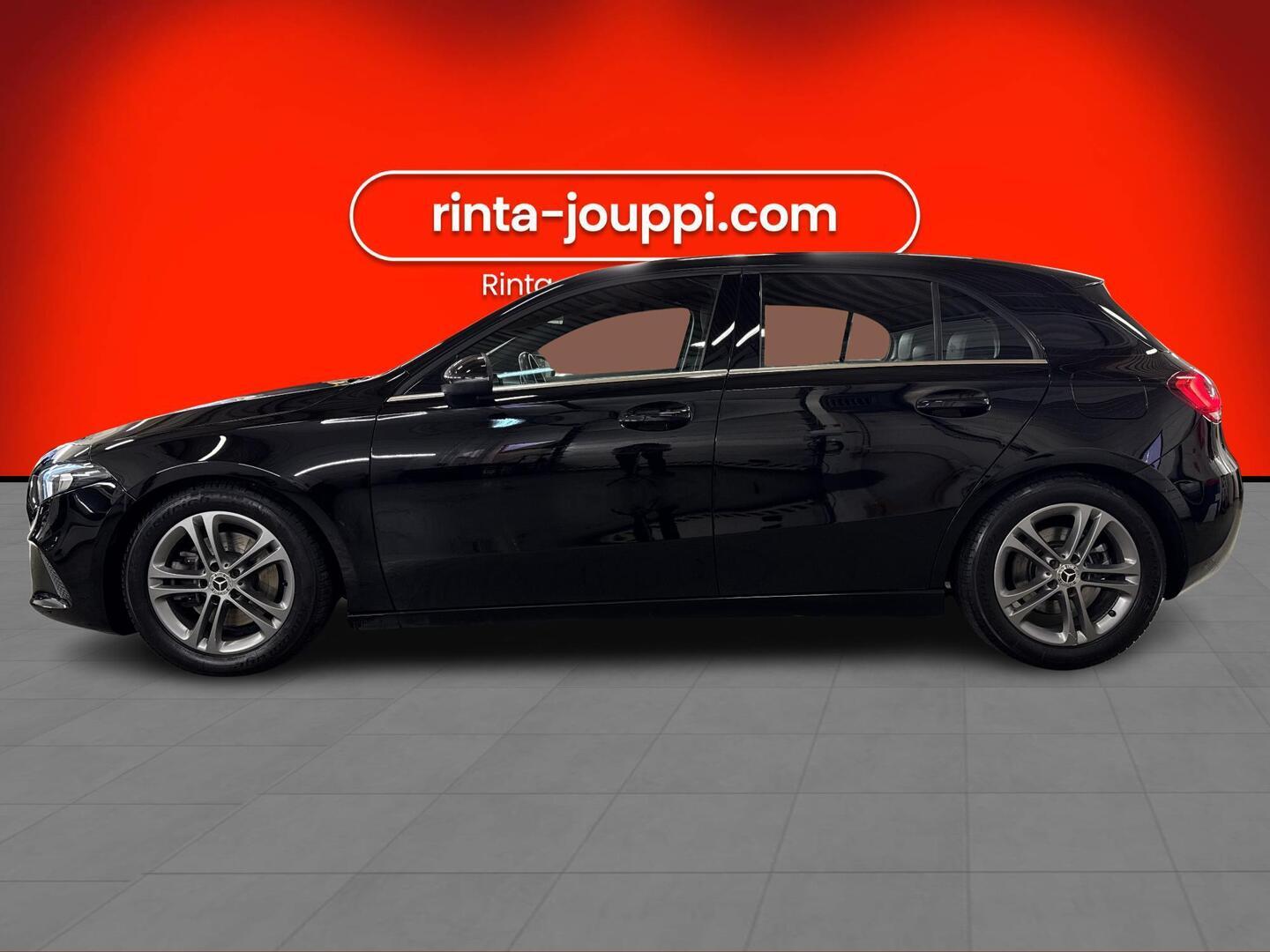 MERCEDES-BENZ A 2019