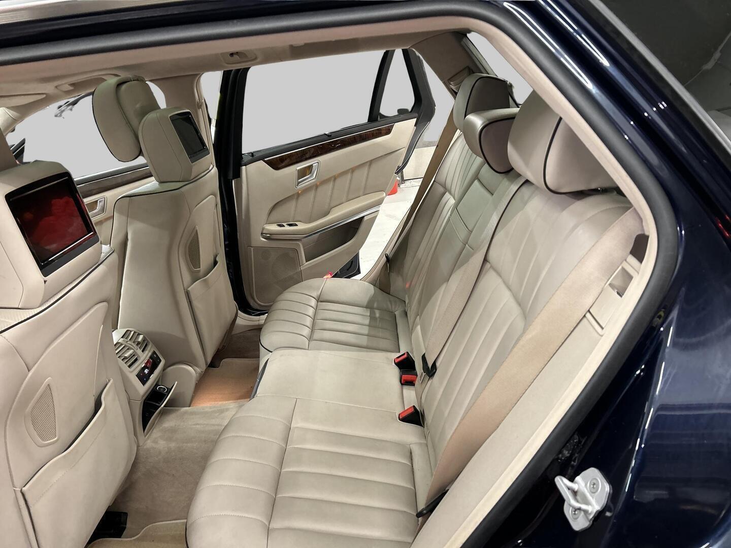MERCEDES-BENZ E 2014