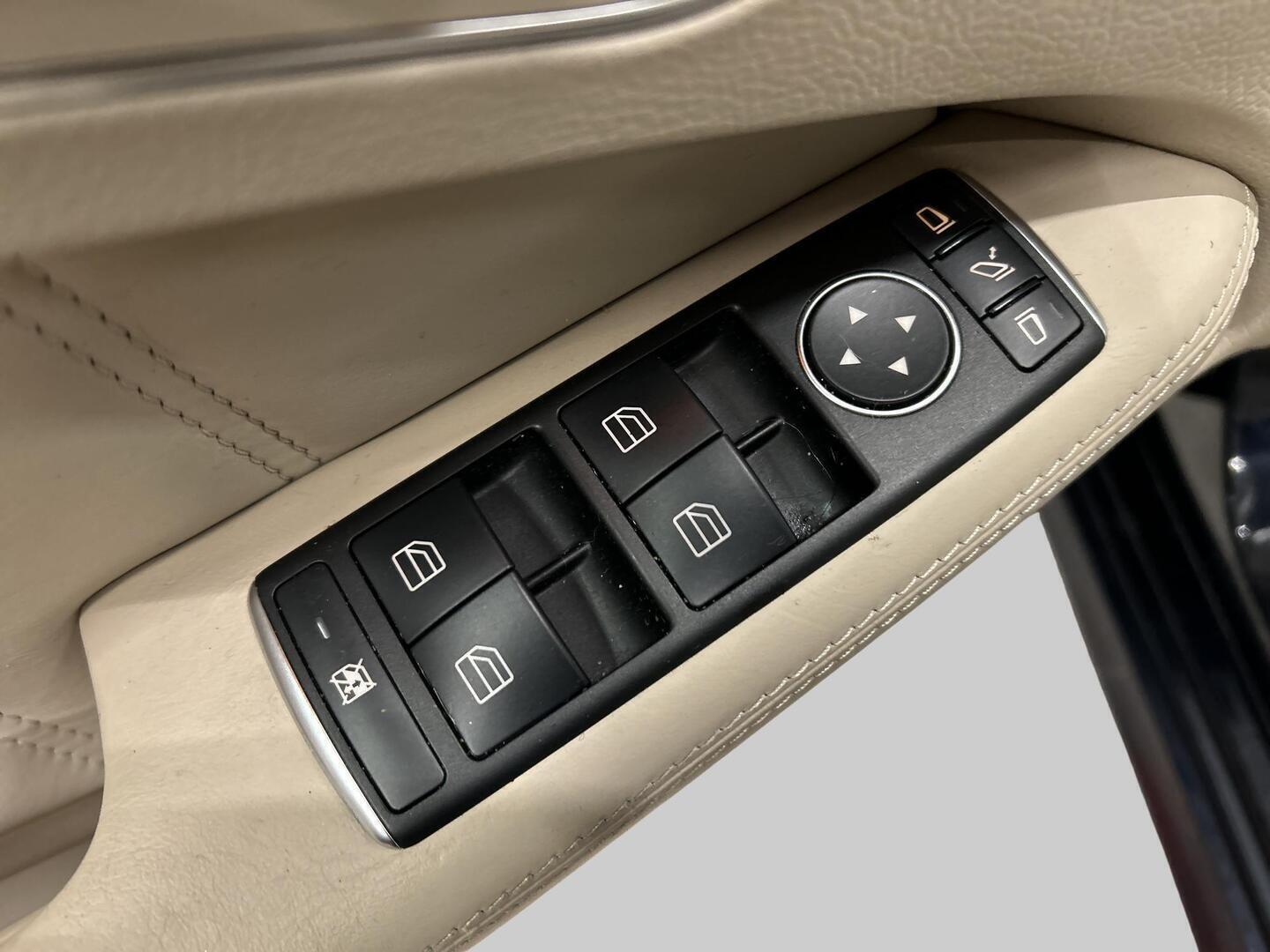 MERCEDES-BENZ E 2014