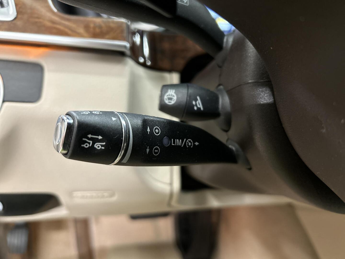 MERCEDES-BENZ E 2014
