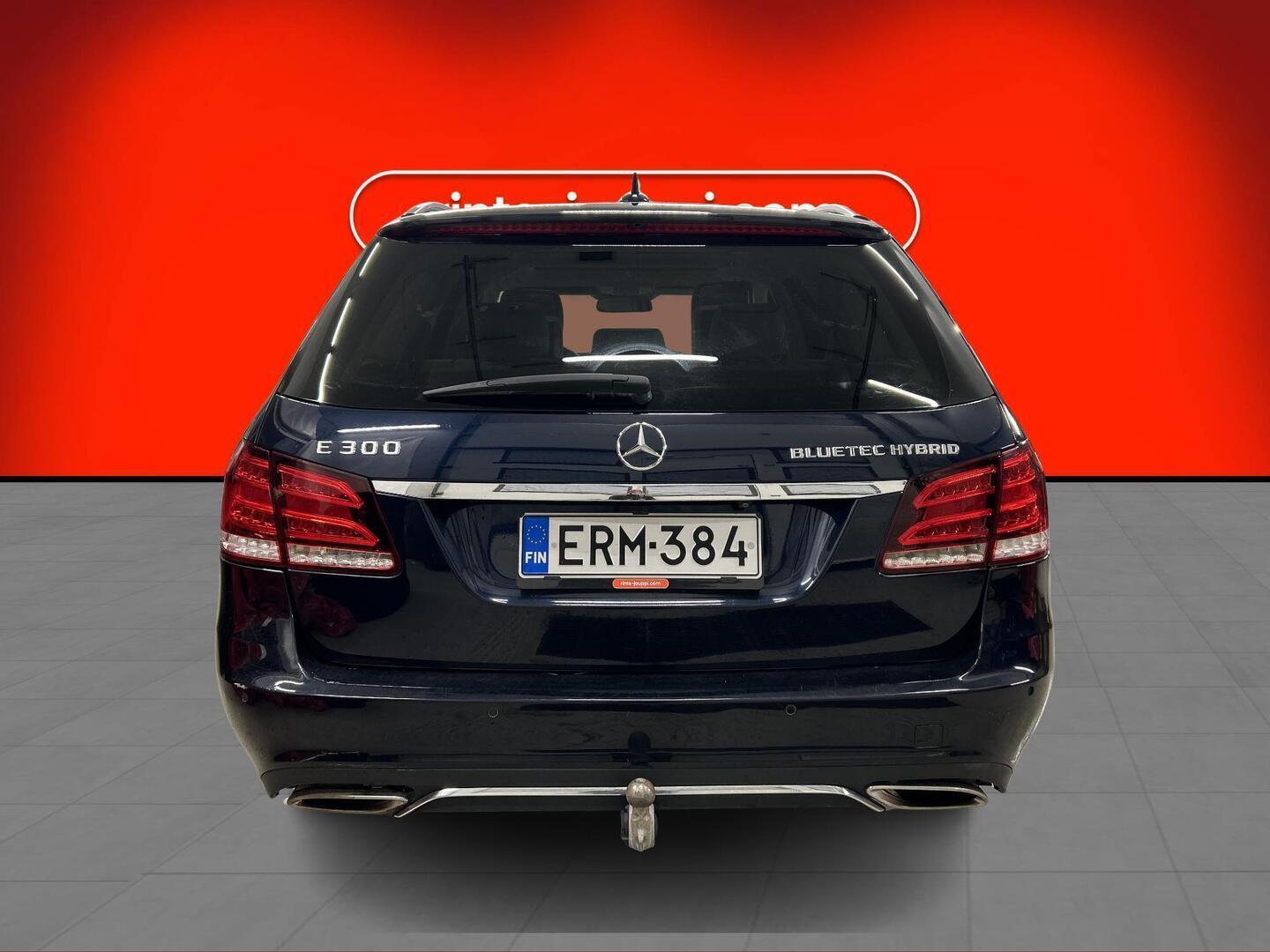 MERCEDES-BENZ E 2014