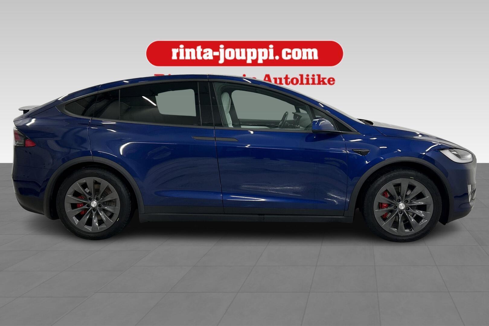 TESLA Model X 2020