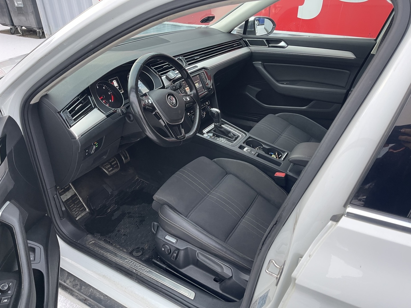 VOLKSWAGEN Passat 2016