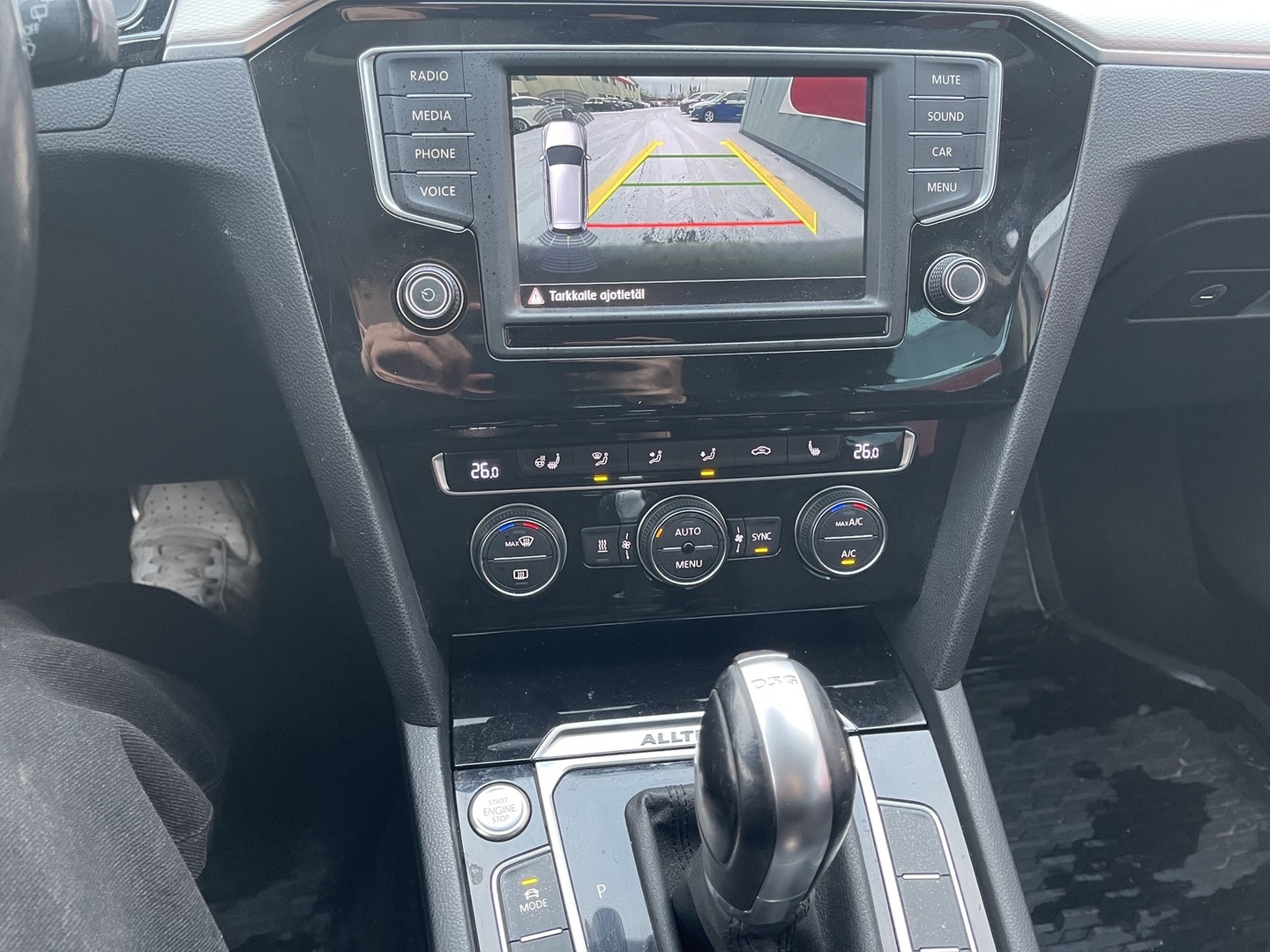 VOLKSWAGEN Passat 2016