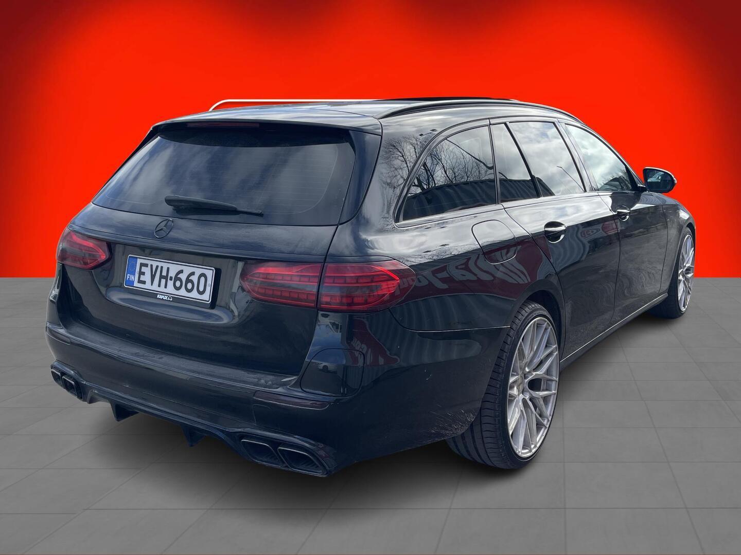 MERCEDES-BENZ E 2020